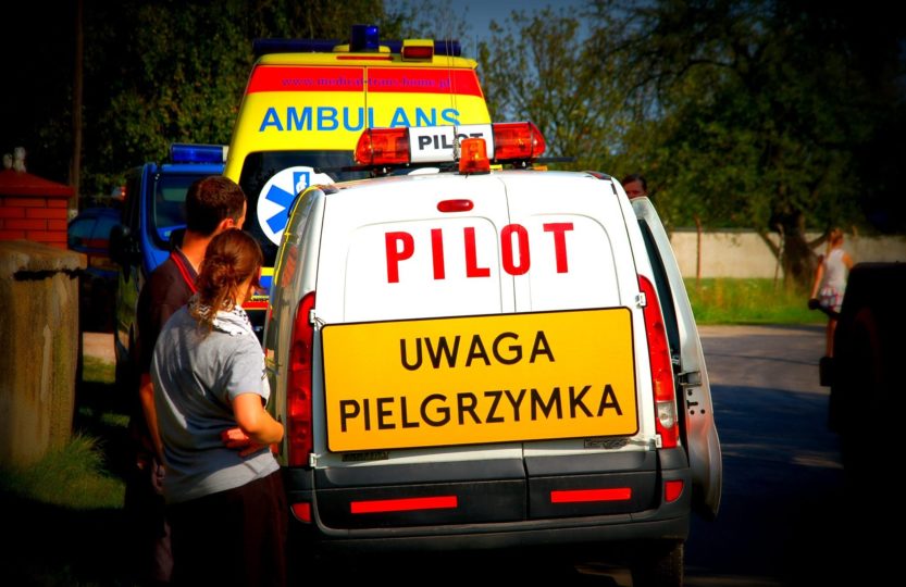 Pielgrzymka WAPM pielgrzymi pątnicy pilot karetka ambulans